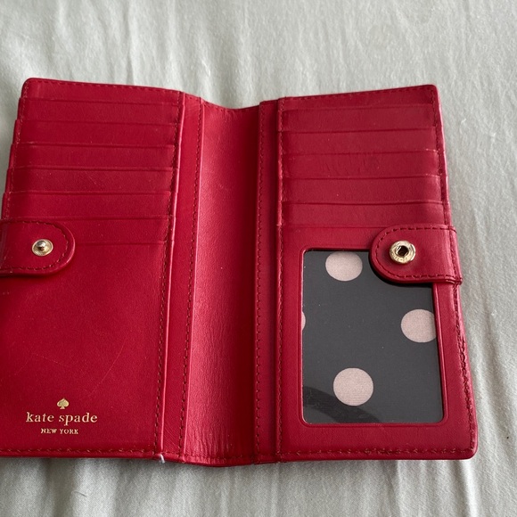 kate spade red patent leather continental wallet with gold logo - Picture 6 of 12